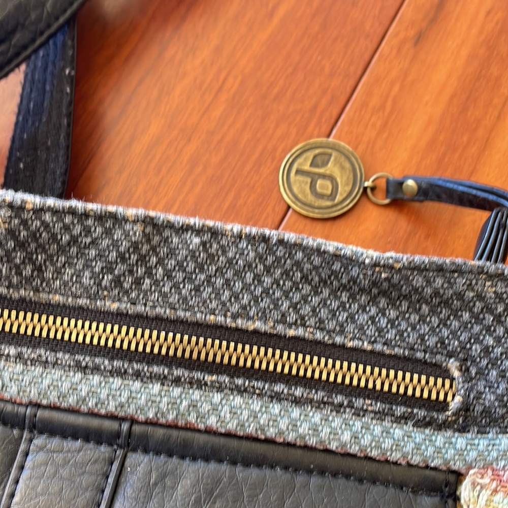 PISTIL HANDBAG - Picture 2 of 12